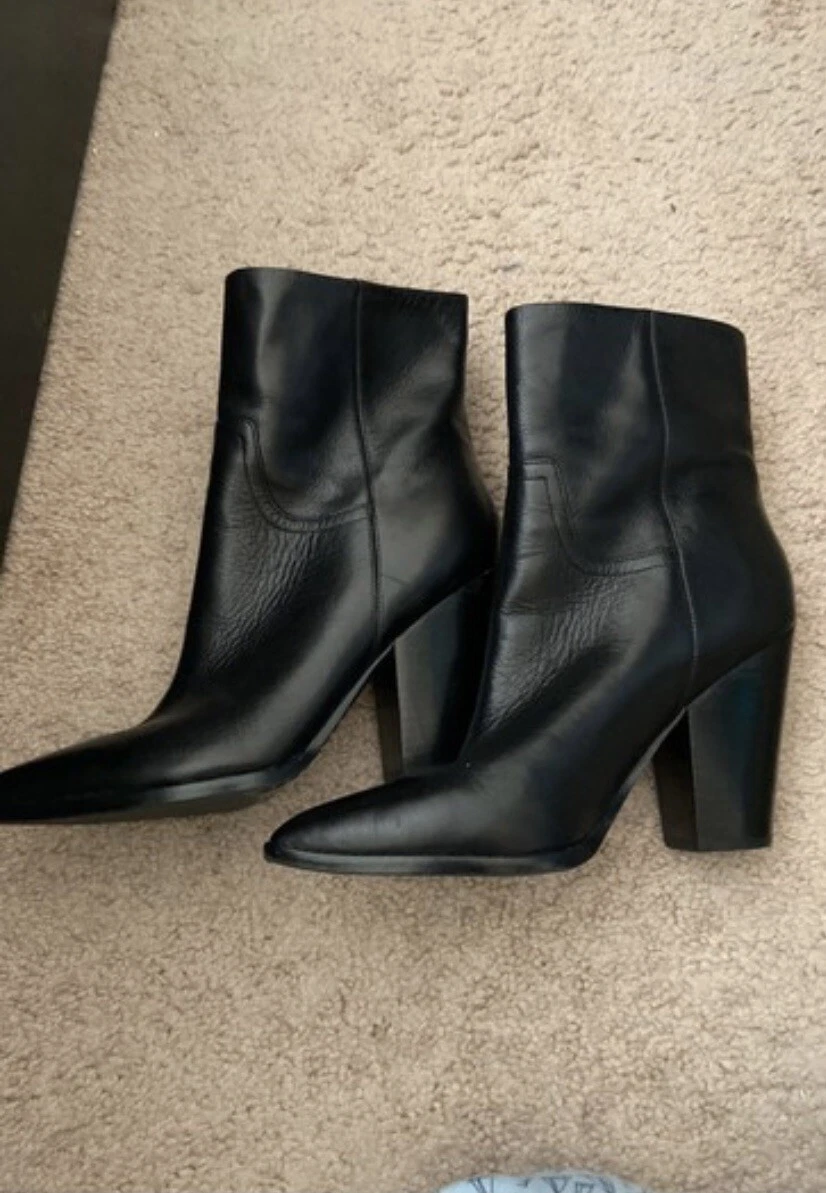 Devin pointy toe best sale bootie