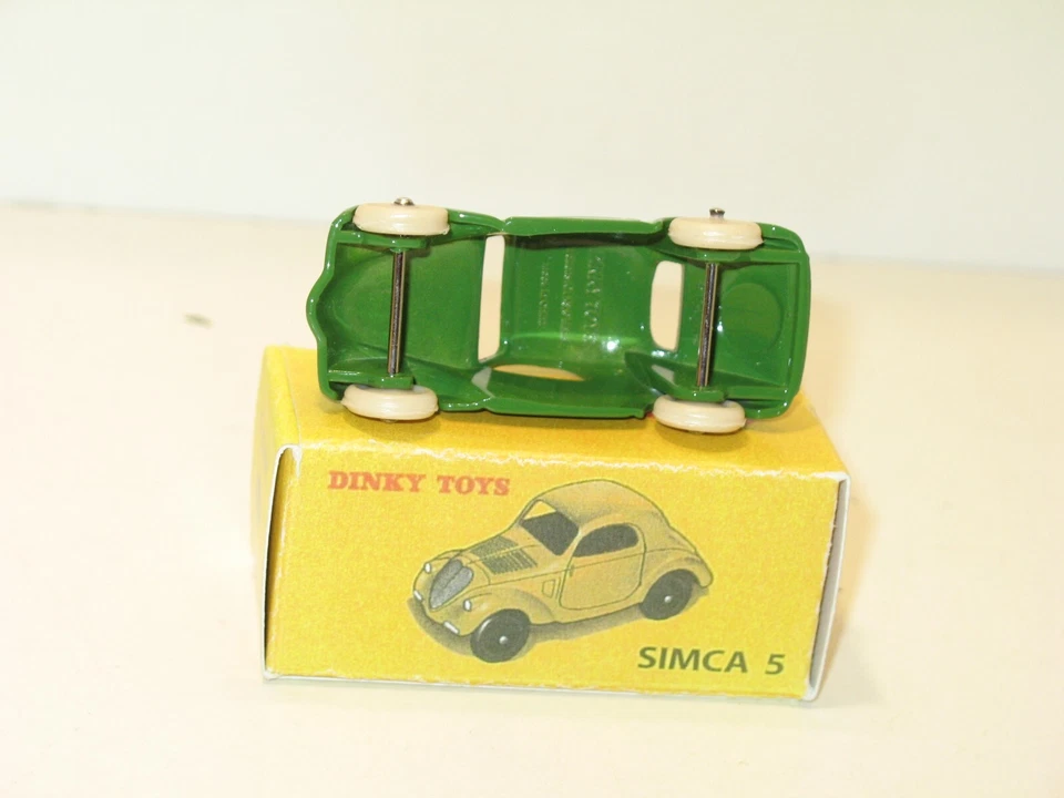 DINKY TOYS ATLAS, Auto Simca 5 Verde - Immagine 2 di 2