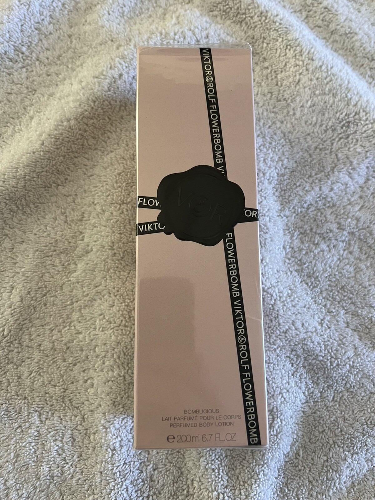 Viktor & Rolf Flowerbomb Bomblicious Perfumed Body Lotion 200ml/6.7oz