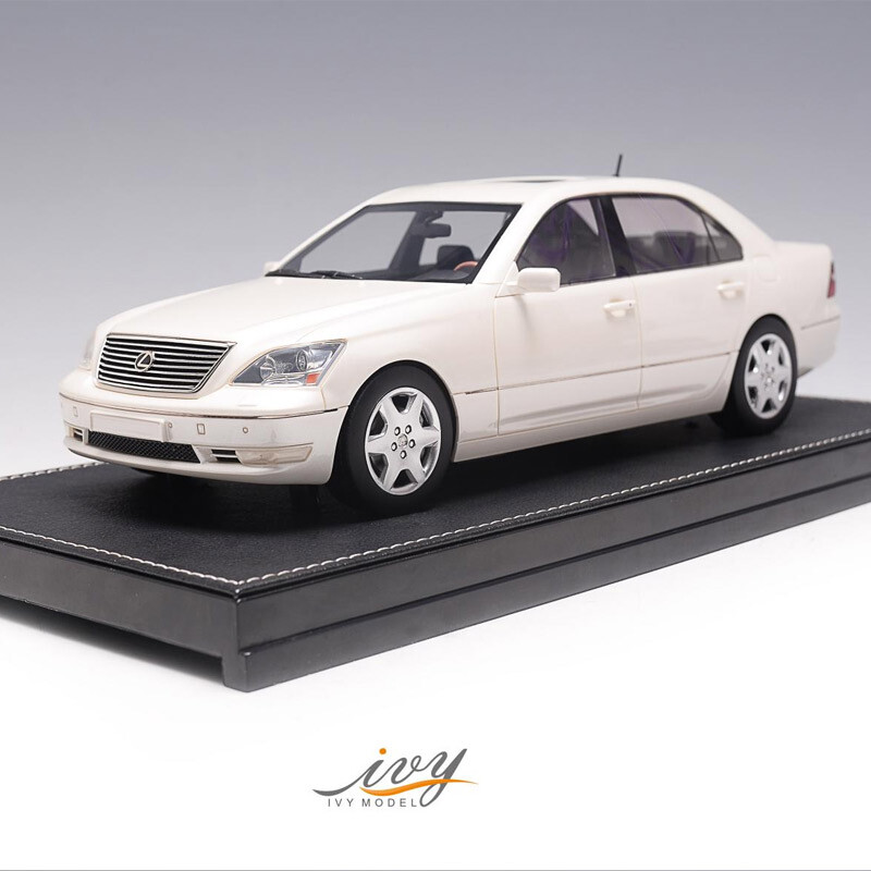 IVY 1:18 Lexus LS430 Limited Edition Simulation Resin Collectible 