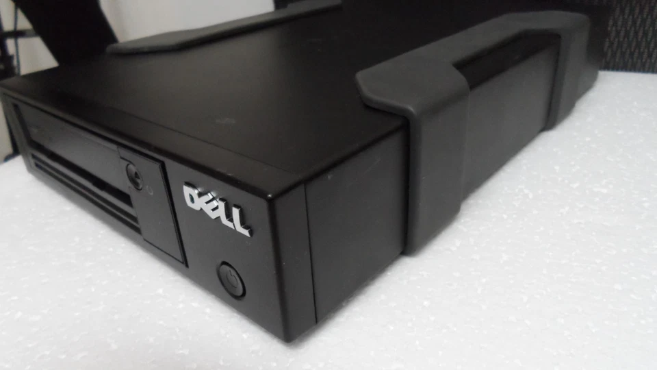 IBM DELL LTO3 HH SAS V2 Ultrium3 EXTTERNAL DRIVE 02KDTN 2KDTN 46C2401 CSEH-001 - Image 2 of 4