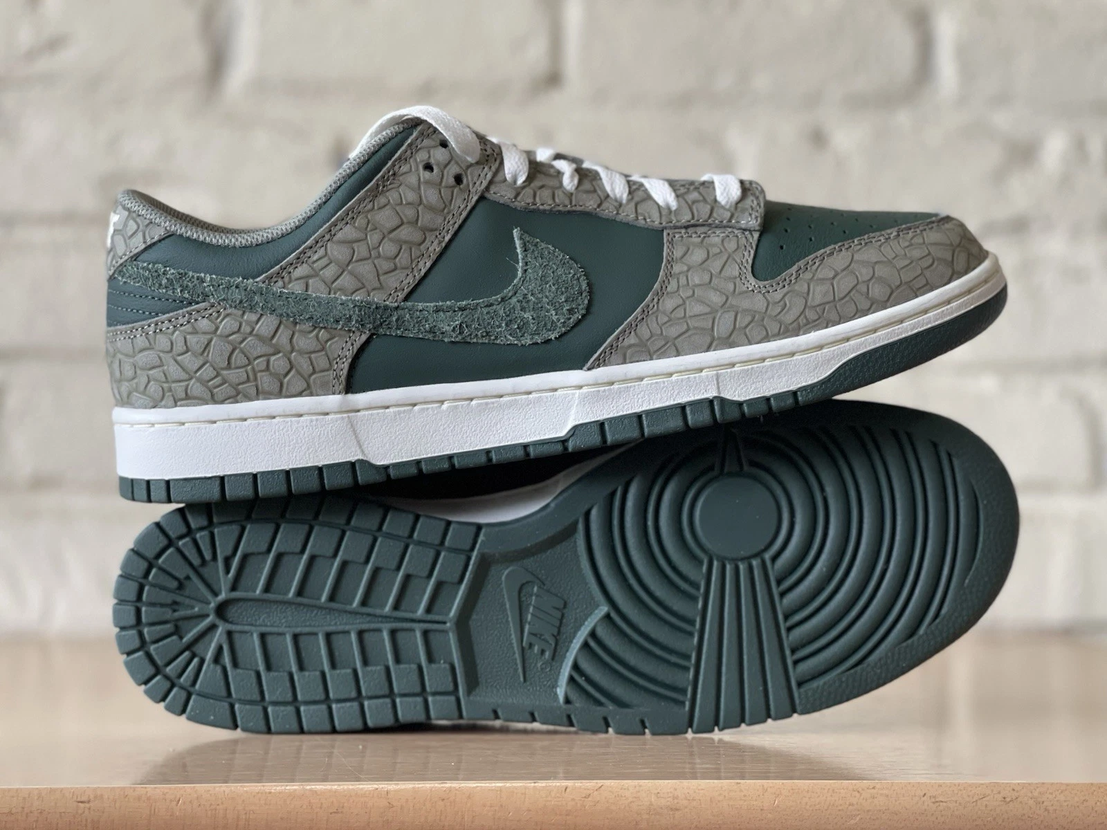 YEEZY Nike Dunk Low Retro Prm Urban Landscape 2.0 stucco scuro vintage verde taglia 12 5