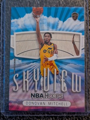 2022-23 Panini NBA Hoops Skyview Donovan Mitchell #12 Cleveland Cavaliers