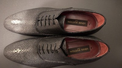 Louis Vuitton Authentic Stingray Dress Shoes Absolutely  display picture 3