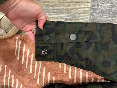 The Wild Collective: GOLD STRIKE EDITION Men’s Camouflage Jacket Size XL NWT image 8