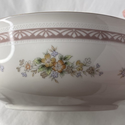 Mikasa ~ 9" Petite Bone Serving Bowl L6209 Hampton Court ~ Japan - Picture 5 of 9