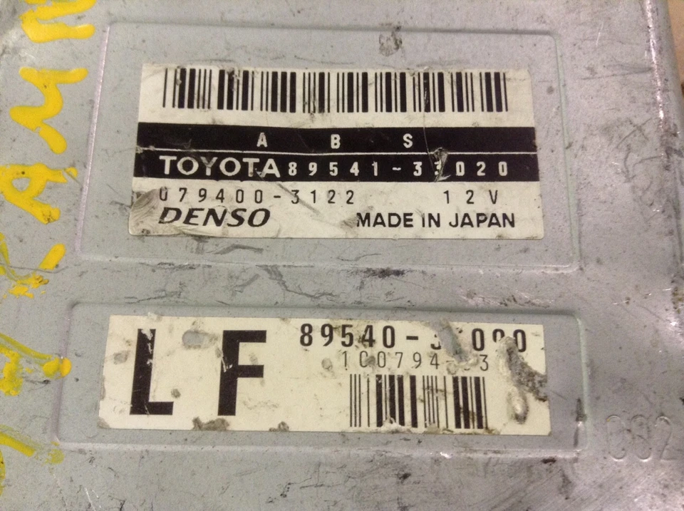 97 98 1997 1998 LEXUS ES300 TOYOTA CAMRY ABS MÓDULO DE FRENO ANTIBLOQUEO COMPUTADORA Foto 2 de 4