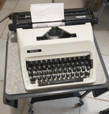 Cleaned Royal Express / Adler Gabriele Typewriter  w/Case made in Japan  thumbnail