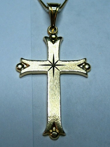 14k Gold Cross Pendant wts 