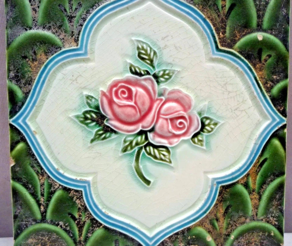 AZULEJO DE COLECCIÓN MAYÓLICA CERÁMICA ART NOUVEAU DK JAPÓN DISEÑO ROSA COLOR VERDE # 358 Foto 2 de 4