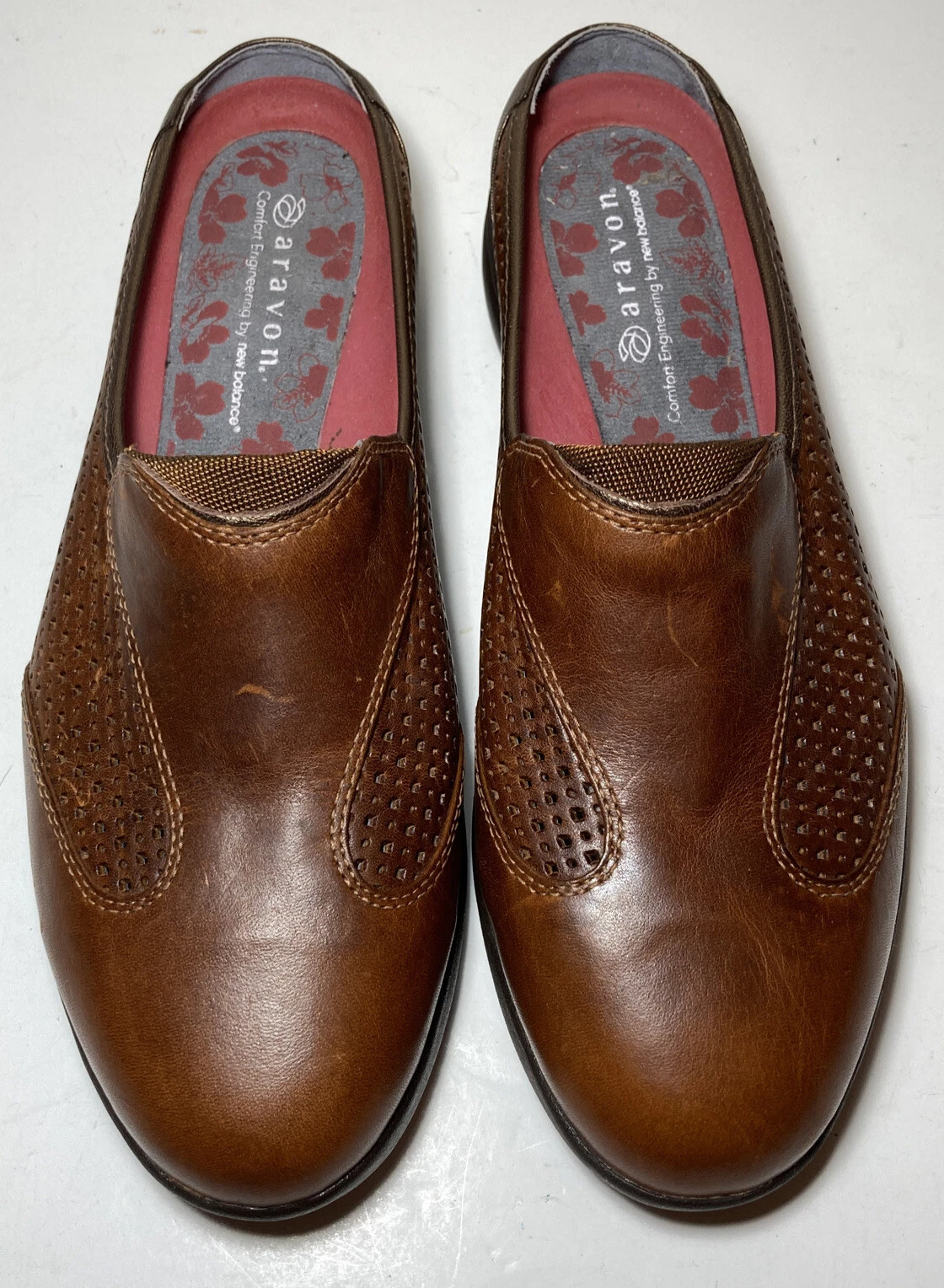 Scarpe donna Aravon by New Balance taglia 8B tomaia in pelle marrone chiaro. Bello