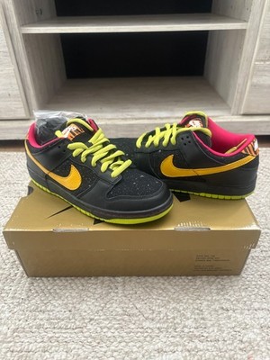 Size 8 - Nike Dunk Premium SB Low Space Tiger DEADSTOCK