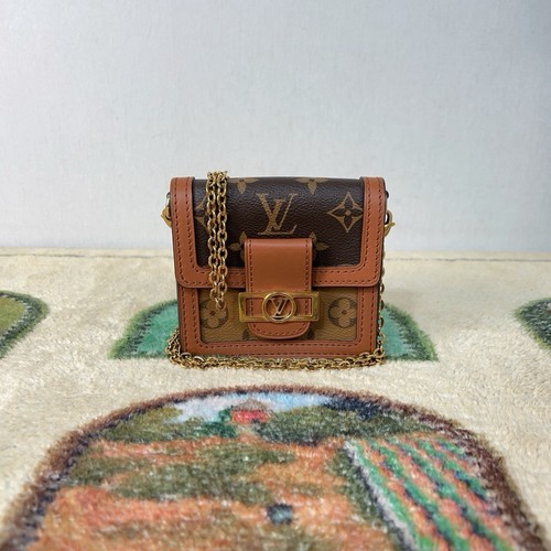 Authentic Pre-owned Louis Vuitton Mini Dauphine （Original belt missing）