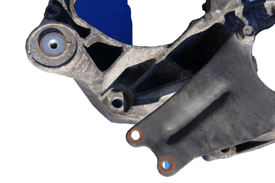 Power Steering Pump Bracket 1994-2004 Ford Mustang 3.8 V6 OEM w/bolts - Image 3 of 4