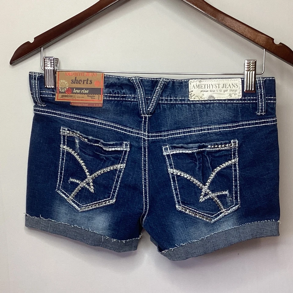 Lindos pantalones cortos de mezclilla de tiro bajo de amatista bordados con acento floral talla 1 Foto 3 de 4