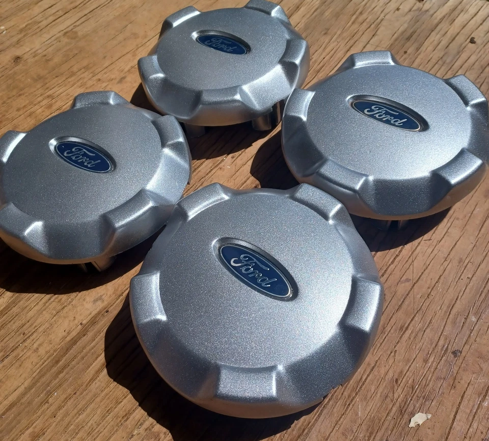 Ford Escape center cap set of 4, 2001-2006 part number YL84 1A096 EB Repainted - Image 2 of 3