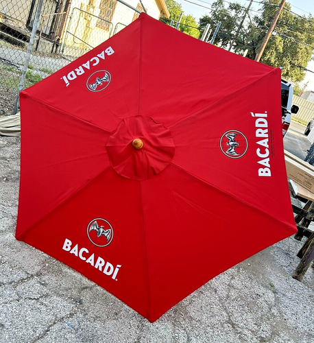 Bacardi Rum Bat BEER PATIO MARKET Patio UMBRELLA red CANVAS WOOD POST 7' NEW Box
