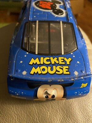 Disney Mickey Mouse NASCAR 2004 Daytona 500 Die Cast Car 1:24