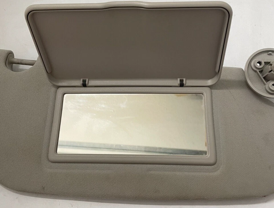 05-10 PARASOL CHEVY COBALTO P/N 15116373 PASAJERO PARASOL GENUINO FABRICANTE DE EQUIPOS ORIGINALES GM Foto 3 de 4