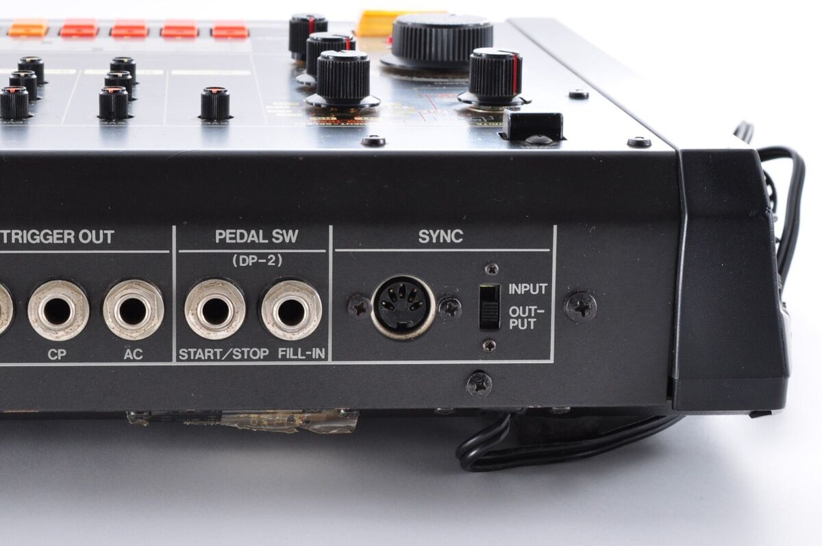 ROLAND TR-808 Rhythm Composer analog drum machine Rare MINT ROLAND TR-808 Rhythm Composer analog drum machine Rare MINT