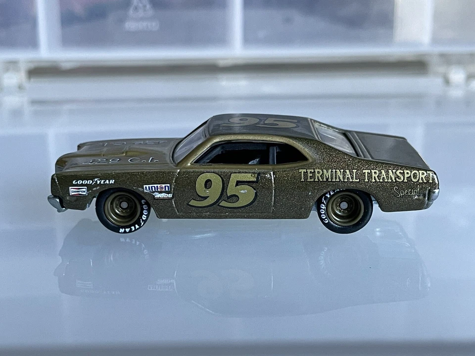 Hot Wheels Vintage Racing Series Darrell Waltrip 70 Mercury Cyclone Suelto Foto 2 de 4