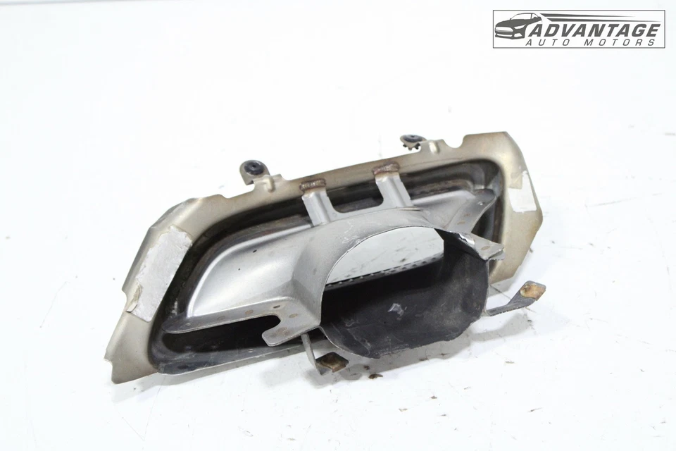 Cadillac CT4 2020-2025 2,0 L L4 silenciador de escape trasero derecho punta de tubo de escape OEM Foto 3 de 4