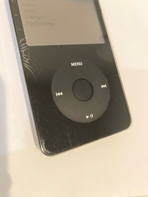 Apple iPod Classic 5th Generation (30 GB) Black - Read Description