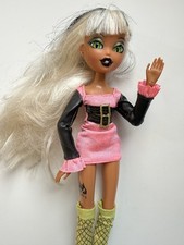BRATZ Bratzillaz Glam Gets Wicked SASHABELLA Paws Doll w Original Dress, Cute