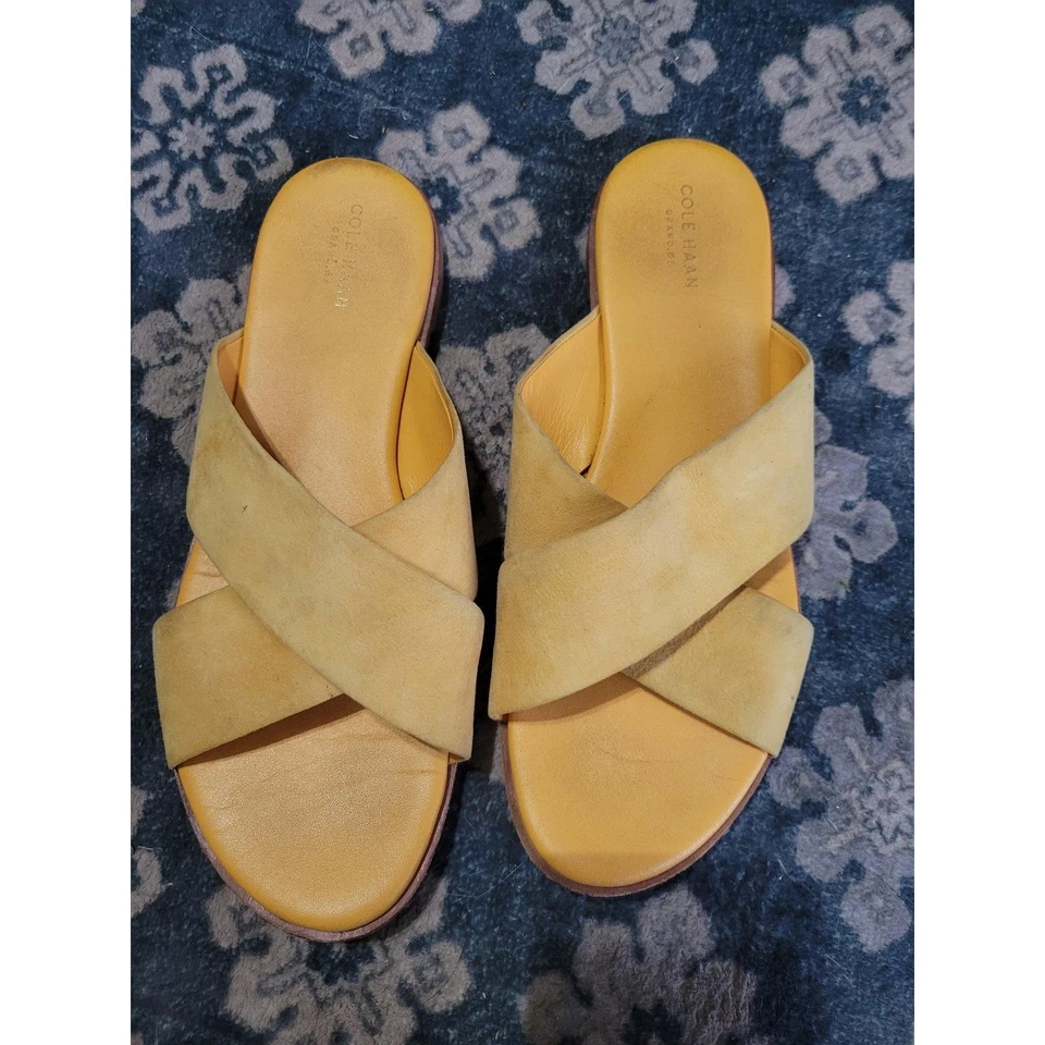 Sandalias Cole Haan para mujer con correa cruzada talla 9,5B amarillas Foto 2 de 4