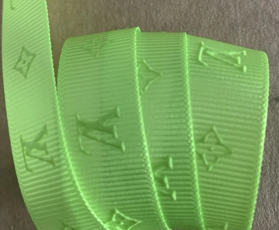 (1X) LOTE Louis Vuitton Fita [Edição Ltd] UM JARDA Decoração de Férias Barbie/LV HTF - Imagem 4 de 4