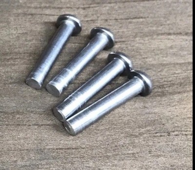 Set Of 4 Steel SINGER Treadle Sewing Machine Wheel Axle Pin 1 3/8  long 1/4'' Dia