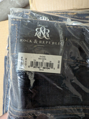 Rock & Republic Rigid Slim Straight Jeans Mens 42x34  SEALED