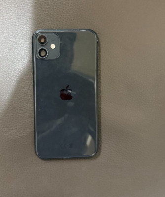 Apple iPhone 11 64GB schwarz **für Ersatzteile**