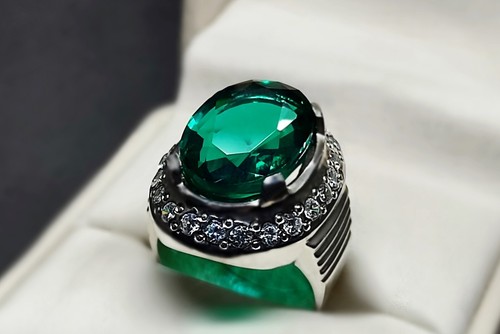 16 Carat Lab Created Deep Green Emerald Sterling Silver 925 Handmade Mens Ring - Picture 4 of 12