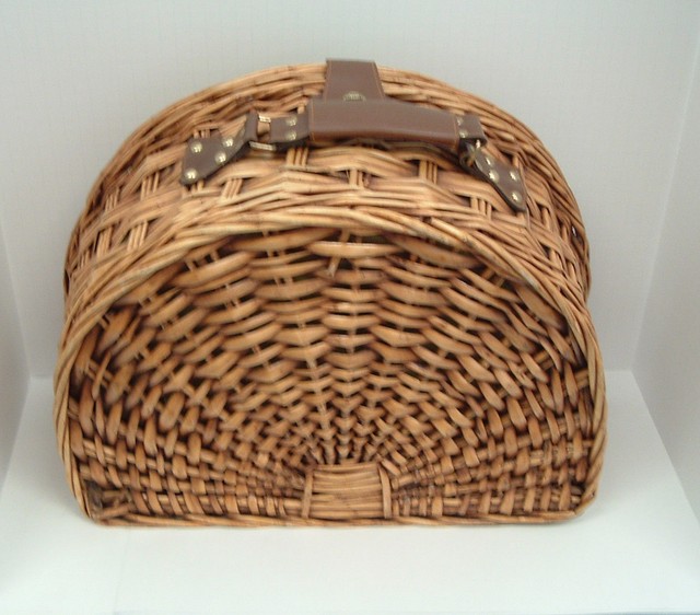 Vintage wicker picnic basket half moon shape utensil plate holder