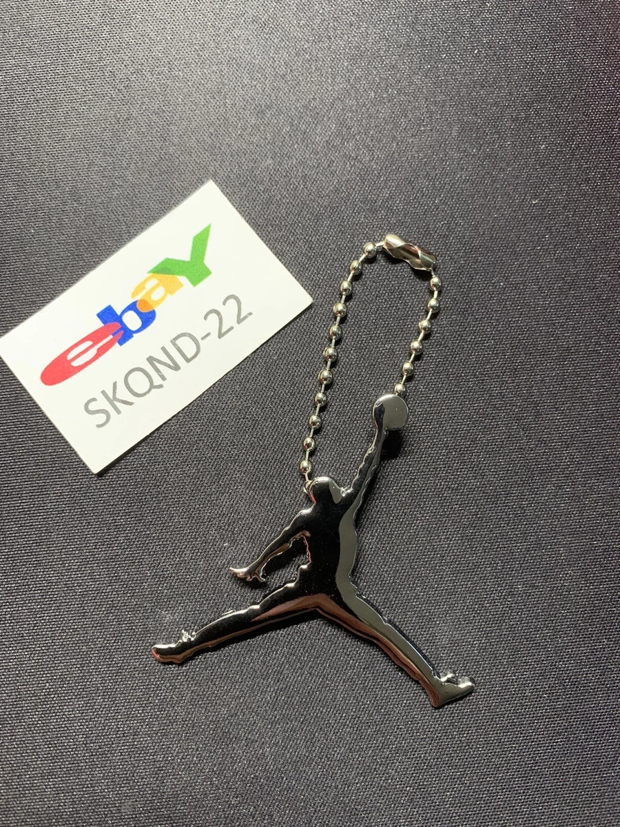 Jordan hang shop tag keychain