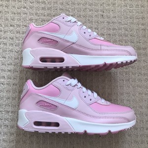 girls size 5 nike trainers