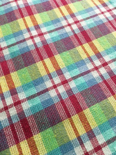 Spring Easter Tablecloth Plaid Spring Tablecloth 70" ROUND - Picture 2 of 4