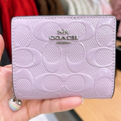 NWT COACH Snap Wallet In Signature Leather With Heart Charm CDF21