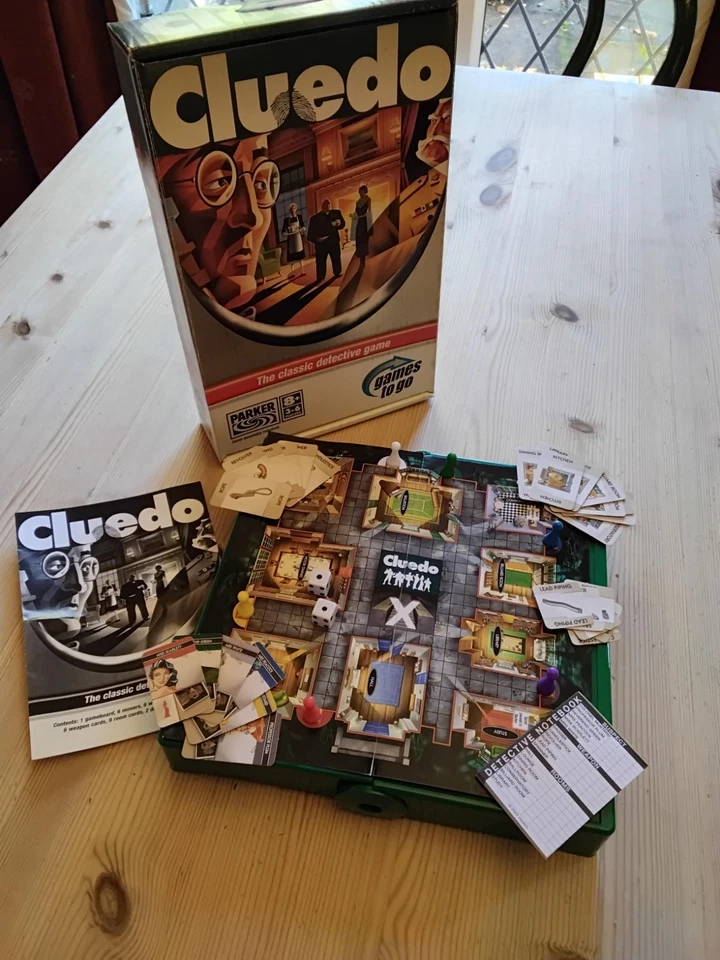 Cluedo Board Game - Compact Size, Travel, Parker Games To Go - Complete Set - 8+ - Image 2 of 4