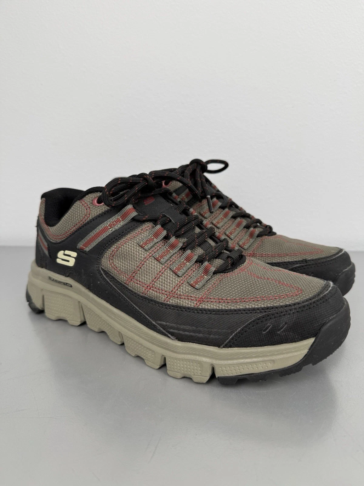 Skechers Summit AT Upper Draft Mens 9 Running Walking Trail Hiking Shoes Foam