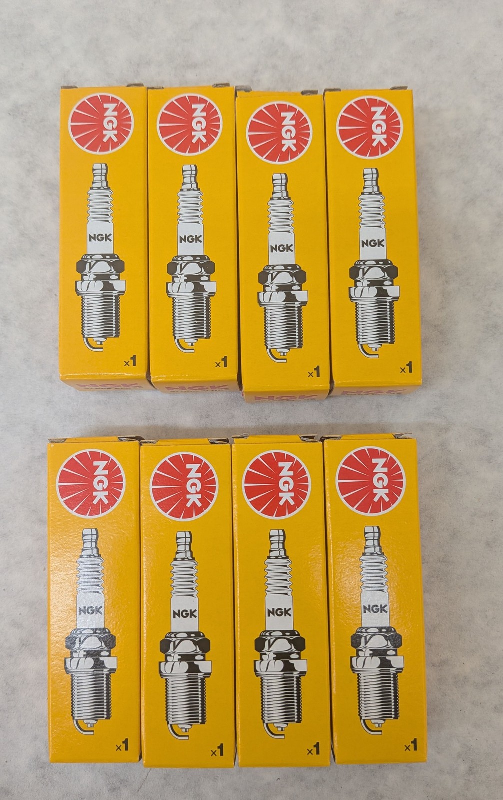 Pack of 8 NGK BPR5ES 7737 Spark Plug