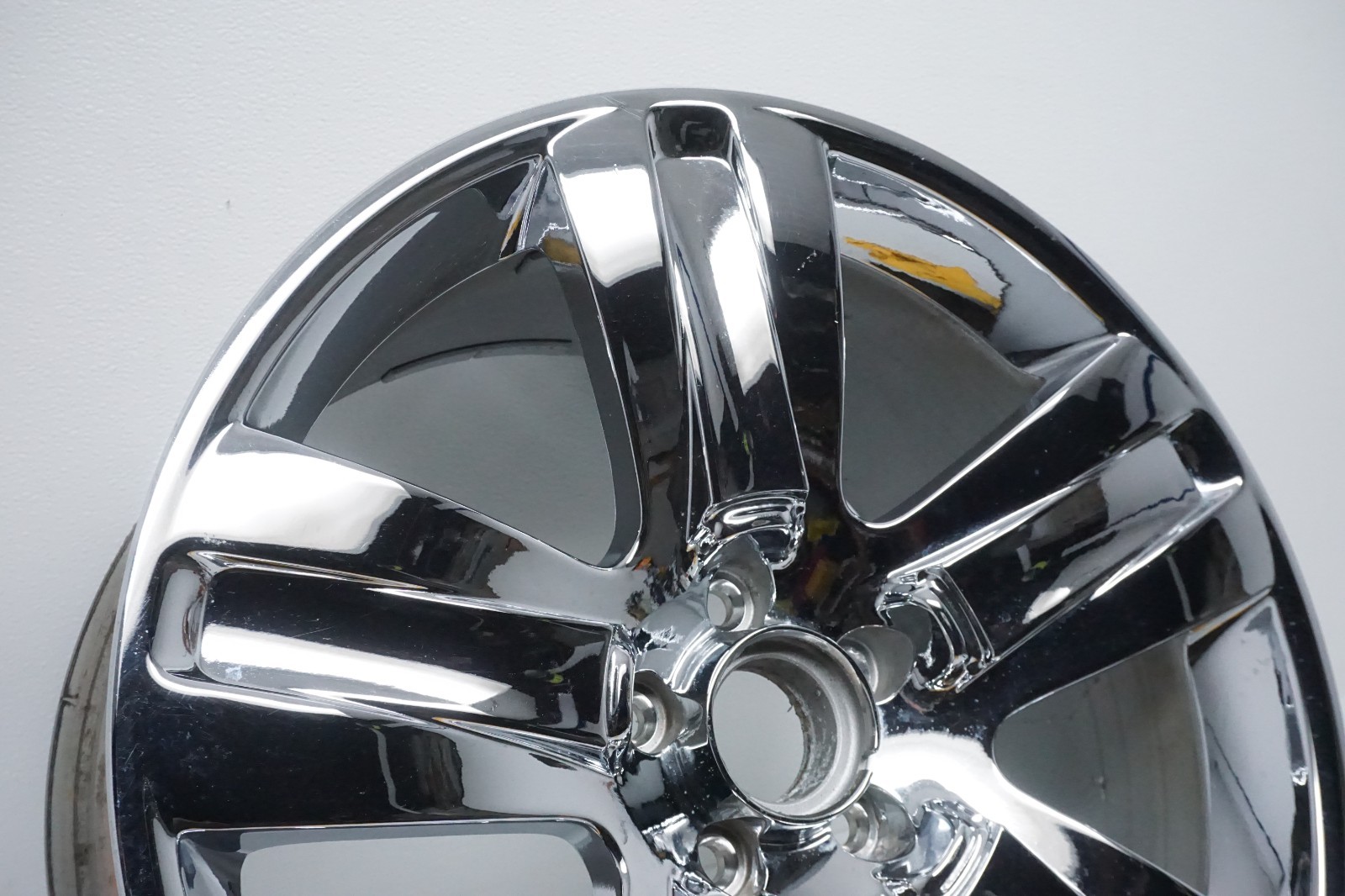 2006 - 2012 Bentley Continental GT 9Jx19H2 ET41 Wheel Rim Chrome 3W0601025AD OEM