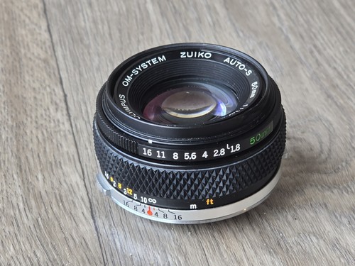 Olympus OM-System Zuiko Auto-S Auto S 50 mm 1:1.8 - Foto 10 di 22