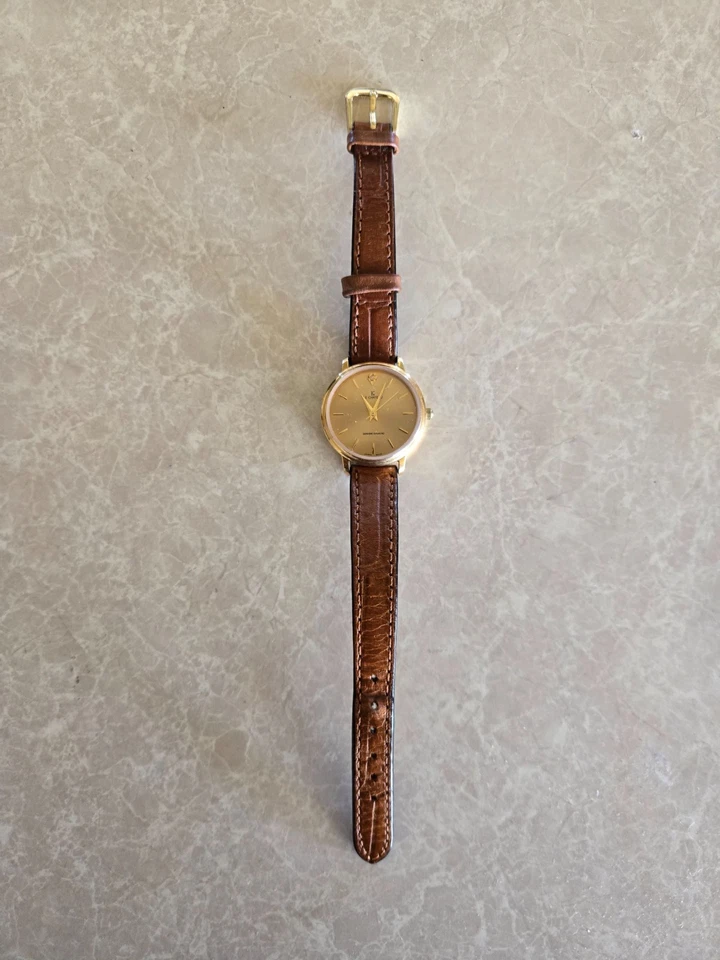 Reloj Le Chateau Diamante Genuino - Chapado en Oro 18K - 2011L, Hermoso Foto 2 de 4