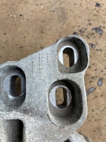 2013 mercedes a180 cdi 1.8 diesal engine mount