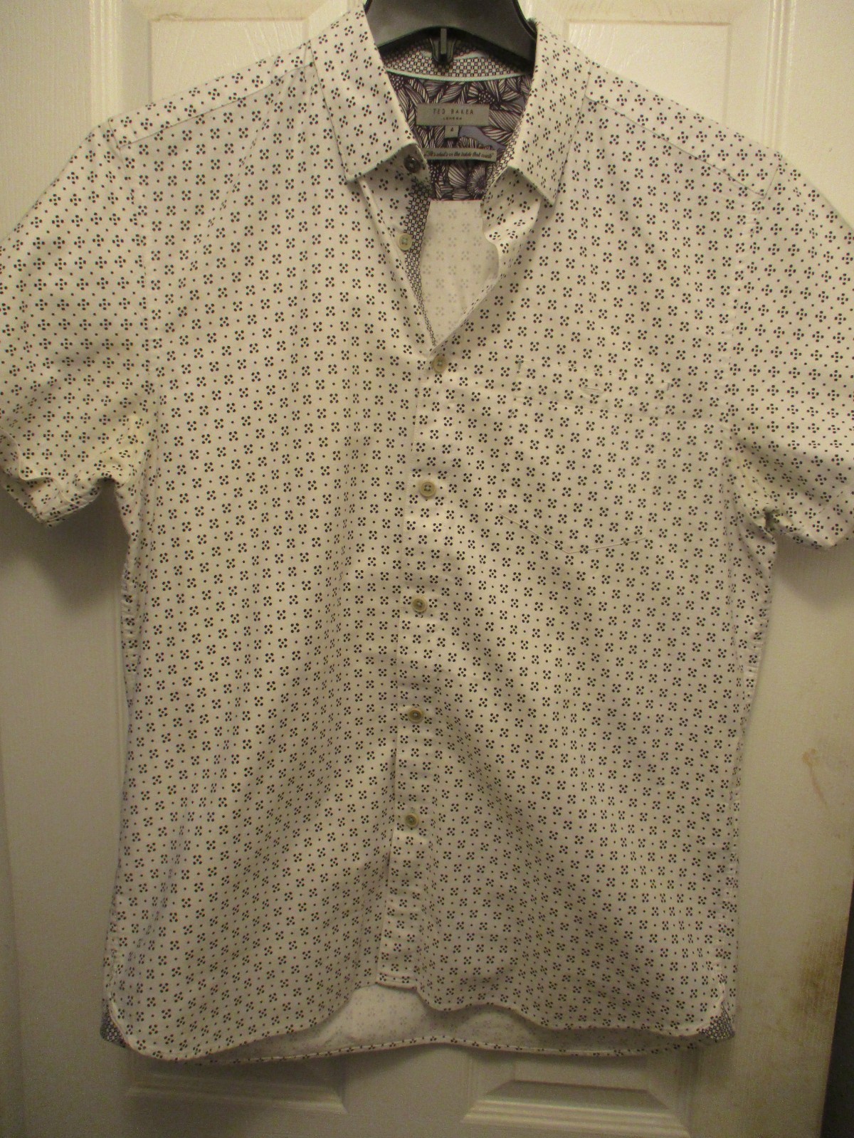 TED BAKER White/Black Geometric Pattern Short Sle… - image 2