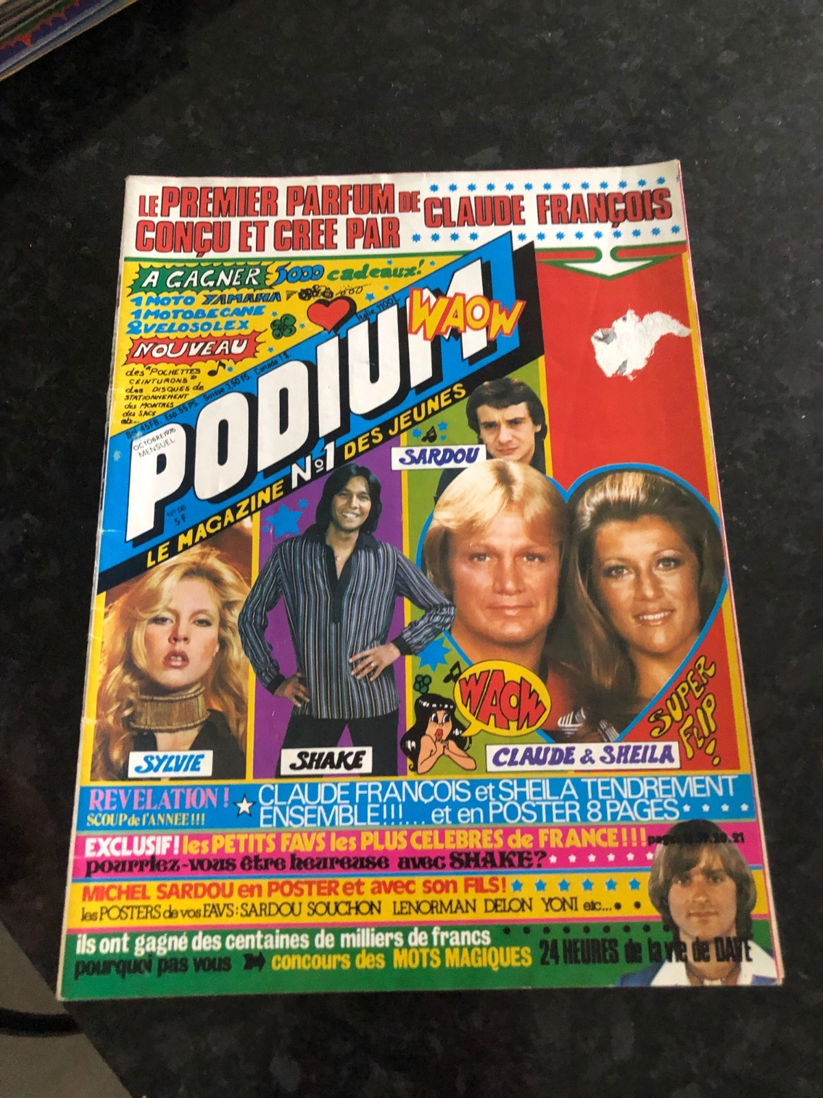 VINTAGE 70's   REVUE "" PODIUM  "" N°56  COUVERTURE CLAUDE FRANCOIS