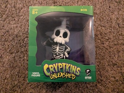 Bone Chilling Bob Chase Skeleton Cryptkins Unleashed Figure Cryptozoic 5''