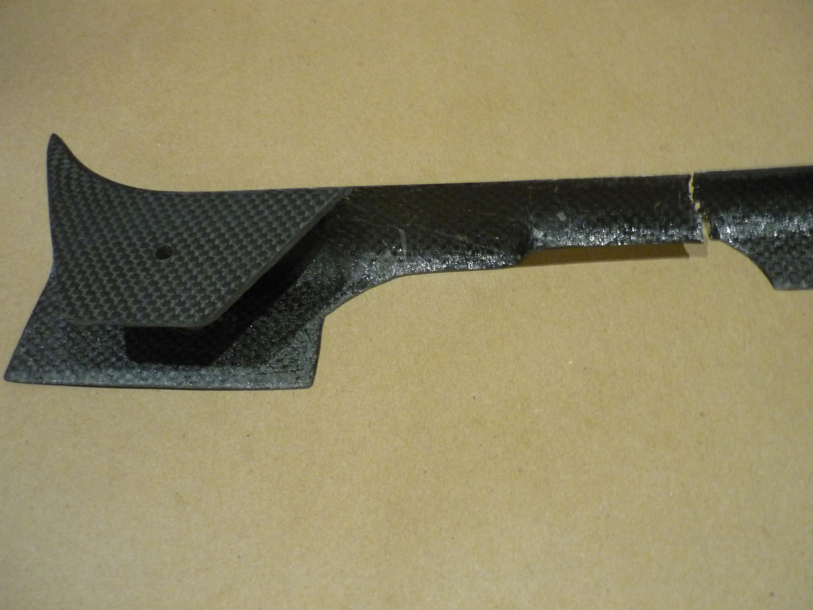 Ferrari F50 - RH Guide Cover For  Seat Belts Carbon Fiber(Damage)  -P/N 64995200